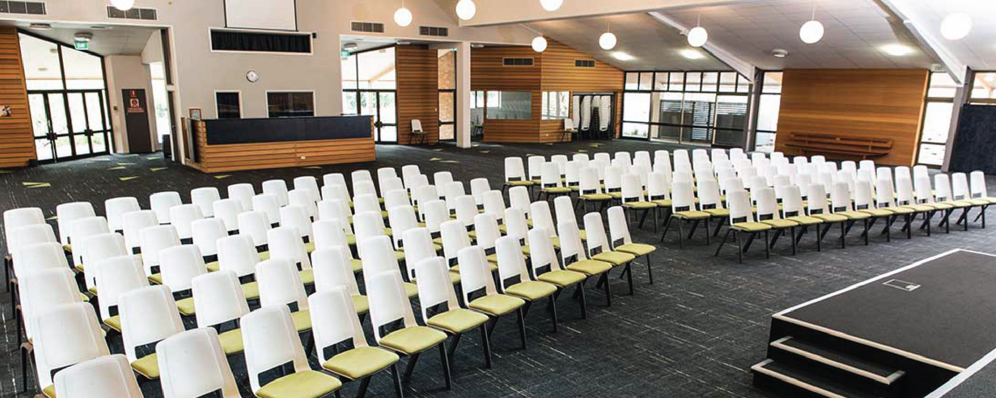 https://store.thecity.com.vn/uploads/product/products/the_city_chair/conference_chair/fila/form-03.png