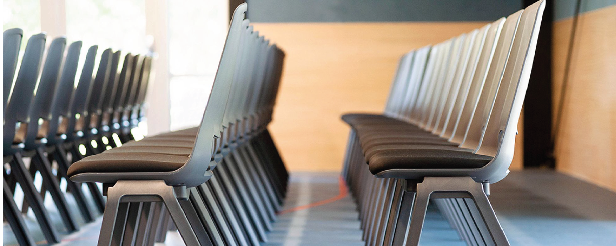 https://store.thecity.com.vn/uploads/product/products/the_city_chair/conference_chair/fila/form-04.png